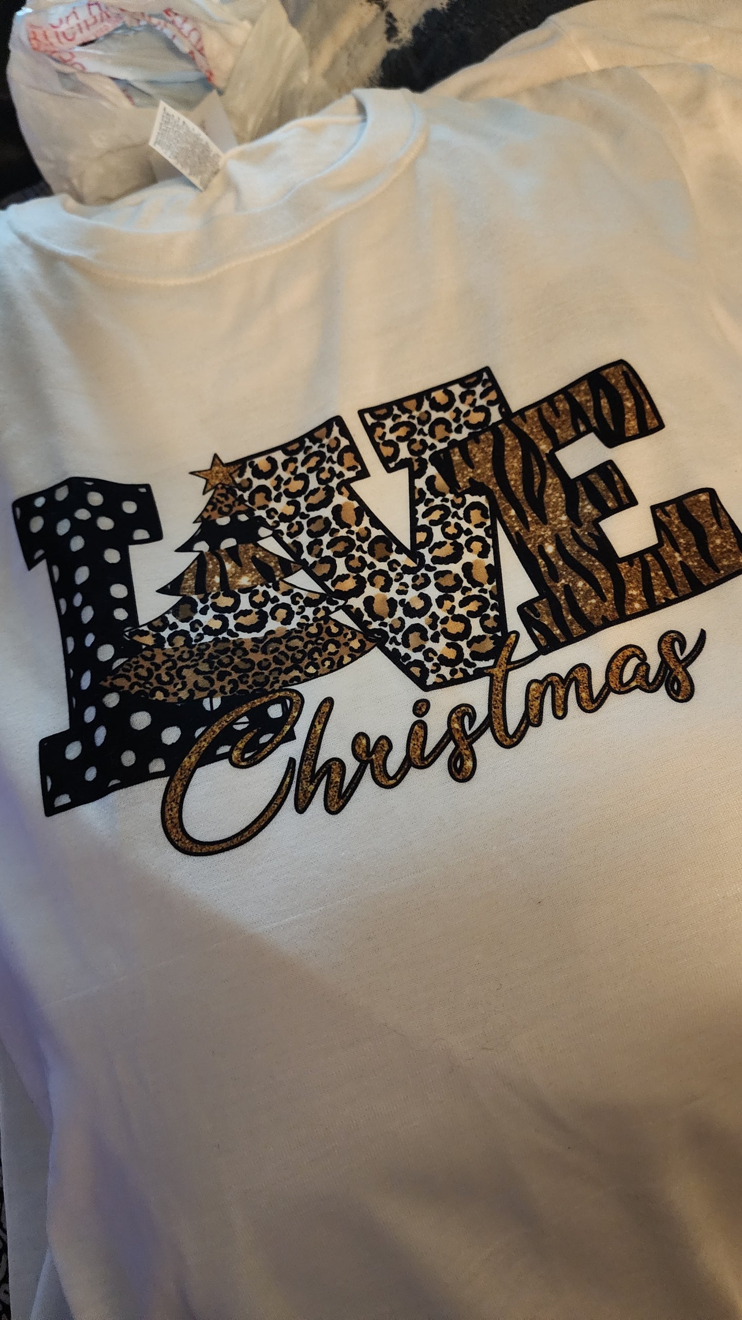 Christmas Love Tee